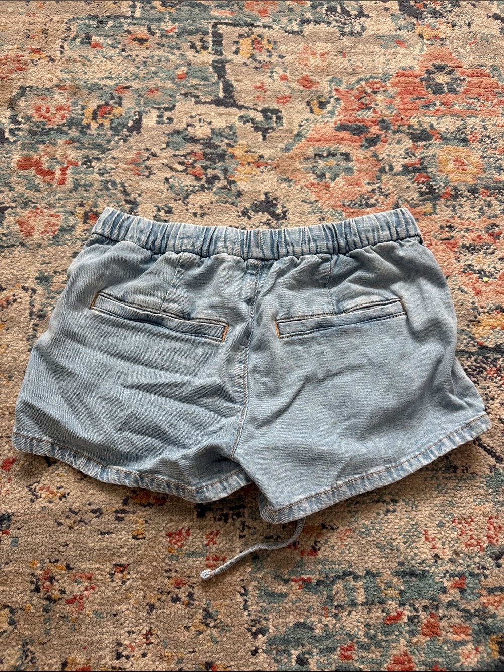 AE Stretch Low Rise Ruffle Trim Chambray Short - Picture 3 of 3